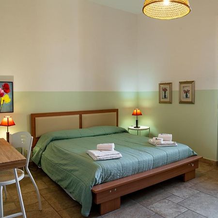 Masseria Agriturismo Il Sorriso Degli Ulivi - Dimora Di Charme 加利波利 外观 照片