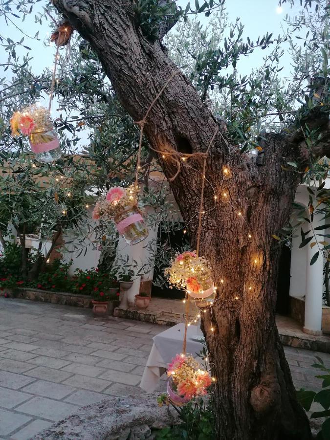 Masseria Agriturismo Il Sorriso Degli Ulivi - Dimora Di Charme 加利波利 外观 照片