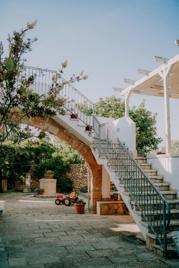 Masseria Agriturismo Il Sorriso Degli Ulivi - Dimora Di Charme 加利波利 外观 照片